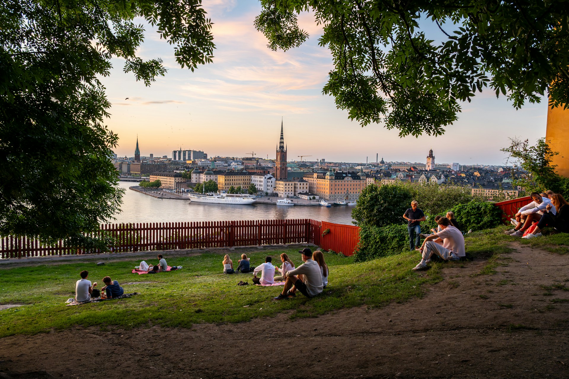 Verifierade svenska medborgare i politiskt samtal